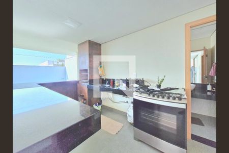 Casa à venda com 186m², 4 quartos e 3 vagas Casa à venda com 186m², 4 quartos e 3 vagasChurrasqueira