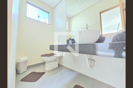 Casa à venda com 186m², 4 quartos e 3 vagas Casa à venda com 186m², 4 quartos e 3 vagasBanheiro 2