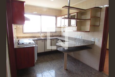 Apartamento à venda com 190m², 3 quartos e 3 vagasCozinha