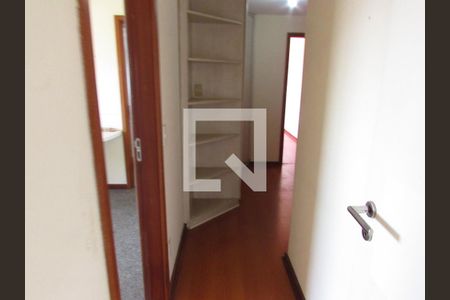Apartamento à venda com 190m², 3 quartos e 3 vagasCorredor