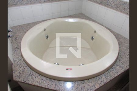 Apartamento à venda com 190m², 3 quartos e 3 vagasSuíte 3