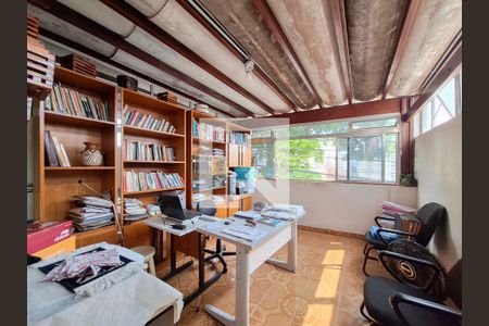 Casa para alugar com 180m², 3 quartos e 2 vagas Casa para alugar com 180m², 3 quartos e 2 vagasEscritório