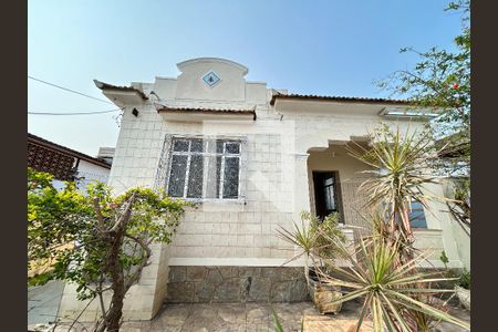 Casa para alugar com 90m², 2 quartos e 3 vagasFachada