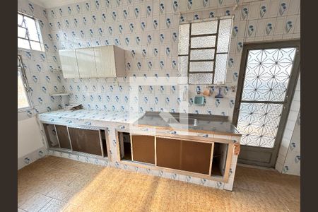 Casa para alugar com 90m², 2 quartos e 3 vagasCozinha