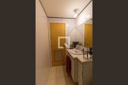 Apartamento à venda com 98m², 3 quartos e 2 vagas Apartamento à venda com 98m², 3 quartos e 2 vagasBanheiro 2