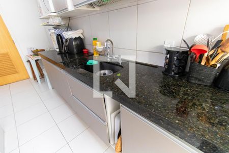 Apartamento à venda com 98m², 3 quartos e 2 vagas Apartamento à venda com 98m², 3 quartos e 2 vagasCozinha