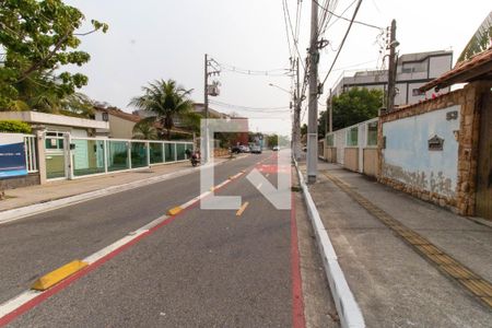 Apartamento à venda com 98m², 3 quartos e 2 vagas Apartamento à venda com 98m², 3 quartos e 2 vagasFachada