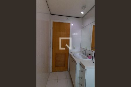 Apartamento à venda com 98m², 3 quartos e 2 vagas Apartamento à venda com 98m², 3 quartos e 2 vagasBanheiro