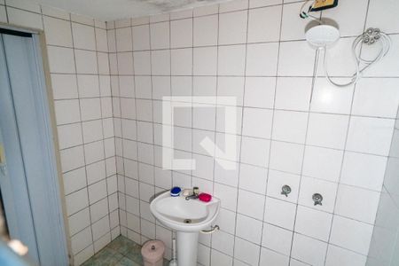 Casa à venda com 150m², 4 quartos e 2 vagas Casa à venda com 150m², 4 quartos e 2 vagasEdícula - Banheiro