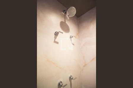 Banheiro de apartamento para alugar com 1 quarto, 30m² em Vila Nova Conceição, São Paulo