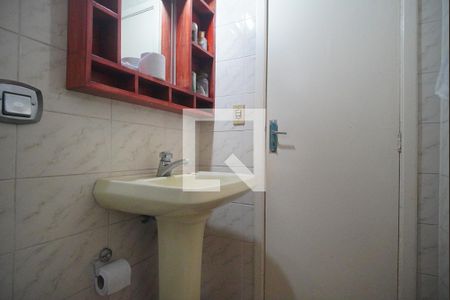 Casa à venda com 700m², 5 quartos e 3 vagasBanheiro 2