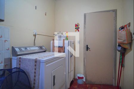 Casa à venda com 700m², 5 quartos e 3 vagasÁrea de Serviço