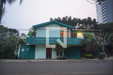 Casa à venda com 700m², 5 quartos e 3 vagasFachada