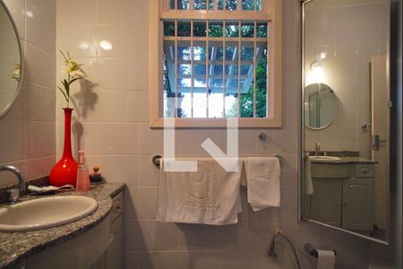 Casa à venda com 700m², 5 quartos e 3 vagasBanheiro