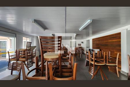 Apartamento à venda com 72m², 3 quartos e 1 vaga Apartamento à venda com 72m², 3 quartos e 1 vagaÁrea comum - Salão de festas