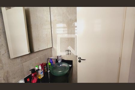 Apartamento à venda com 72m², 3 quartos e 1 vaga Apartamento à venda com 72m², 3 quartos e 1 vagaBanheiro