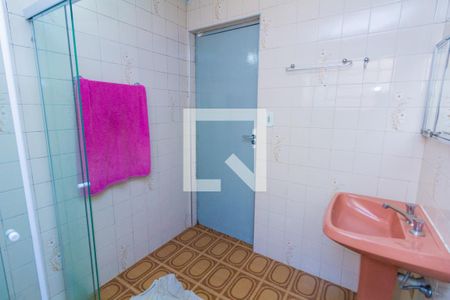 Casa à venda com 140m², 2 quartos e 2 vagas Casa à venda com 140m², 2 quartos e 2 vagasBanheiro