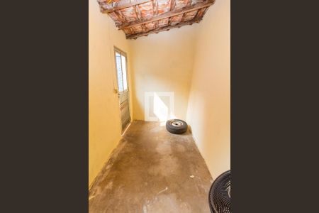 Casa à venda com 140m², 2 quartos e 2 vagas Casa à venda com 140m², 2 quartos e 2 vagasEdícula