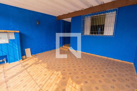 Casa à venda com 140m², 2 quartos e 2 vagas Casa à venda com 140m², 2 quartos e 2 vagasGaragem
