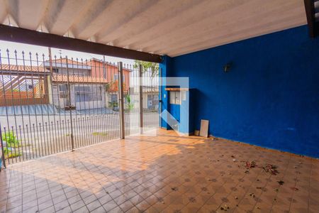 Casa à venda com 140m², 2 quartos e 2 vagas Casa à venda com 140m², 2 quartos e 2 vagasGaragem