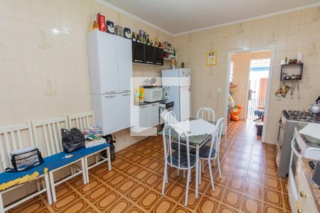 Casa à venda com 140m², 2 quartos e 2 vagasCozinha