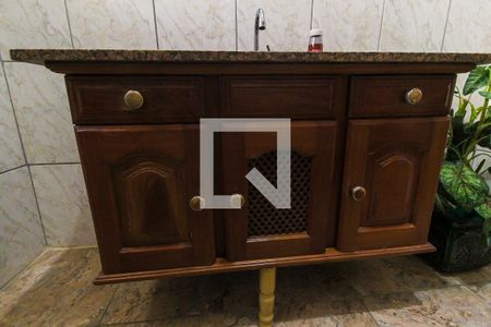 Casa à venda com 300m², 2 quartos e 3 vagasBanheiro