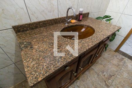 Casa à venda com 300m², 2 quartos e 3 vagasBanheiro