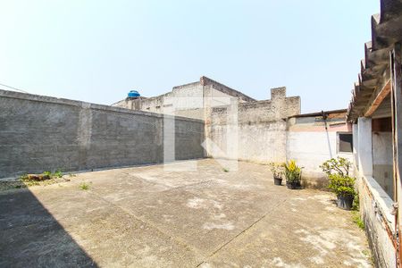 Casa à venda com 300m², 2 quartos e 3 vagasQuintal