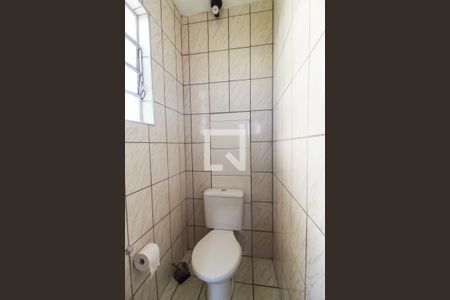 Casa à venda com 300m², 2 quartos e 3 vagasBanheiro de serviço