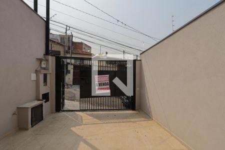 Vista da sala de casa à venda com 3 quartos, 95m² em Vila Romero, São Paulo