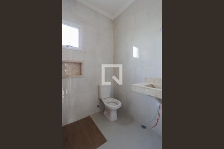 Casa à venda com 95m², 3 quartos e 2 vagasBanheiro