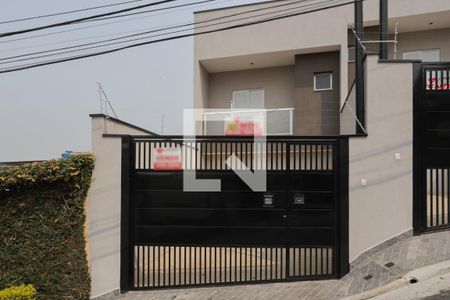 Casa à venda com 95m², 3 quartos e 2 vagasFachada