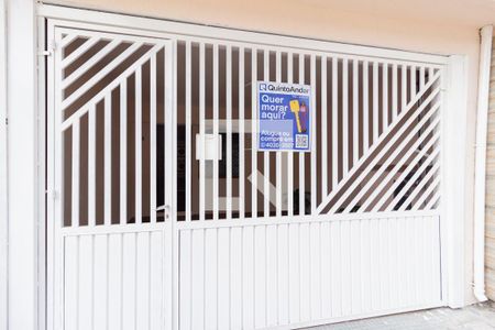 Casa à venda com 135m², 2 quartos e 2 vagasFachada