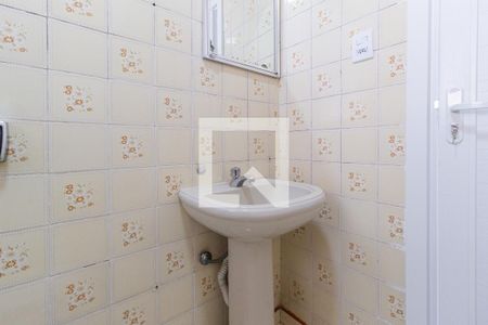 Casa à venda com 135m², 2 quartos e 2 vagasBanheiro 1