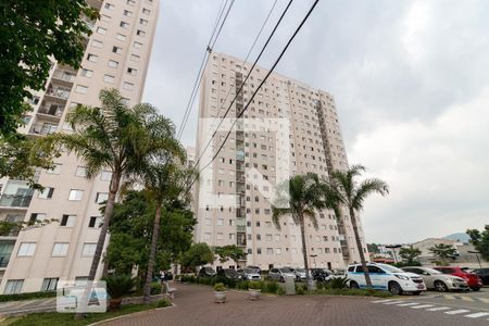 Apartamento para alugar com 56m², 3 quartos e 1 vaga Apartamento para alugar com 56m², 3 quartos e 1 vagaFachada