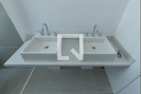 Apartamento à venda com 197m², 4 quartos e 3 vagasBanheiro da Suíte 4