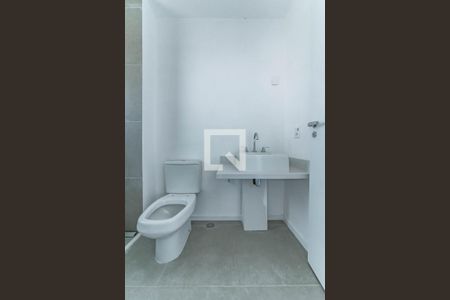 Apartamento à venda com 197m², 4 quartos e 3 vagasBanheiro da Suíte 2