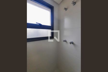 Apartamento à venda com 250m², 4 quartos e 4 vagas Apartamento à venda com 250m², 4 quartos e 4 vagasBanheiro da Suíte 2