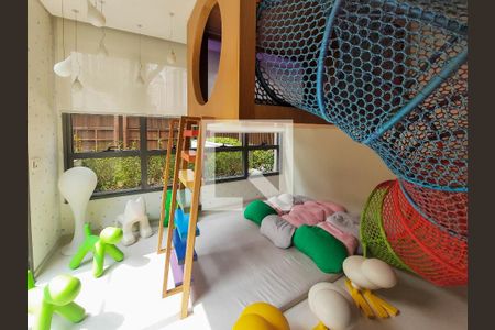 Apartamento à venda com 250m², 4 quartos e 4 vagas Apartamento à venda com 250m², 4 quartos e 4 vagasBrinquedoteca