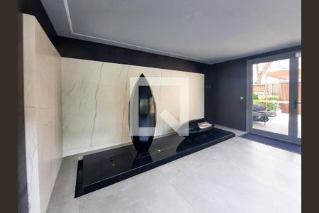 Apartamento à venda com 250m², 4 quartos e 4 vagas Apartamento à venda com 250m², 4 quartos e 4 vagasHall social