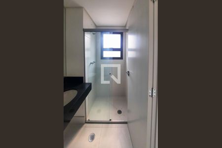 Apartamento à venda com 250m², 4 quartos e 4 vagas Apartamento à venda com 250m², 4 quartos e 4 vagasBanheiro da Suíte 3