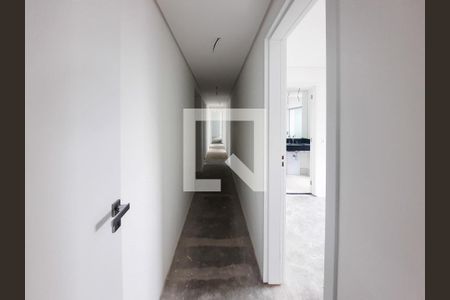 Apartamento à venda com 250m², 4 quartos e 4 vagas Apartamento à venda com 250m², 4 quartos e 4 vagasCorredor - Quartos