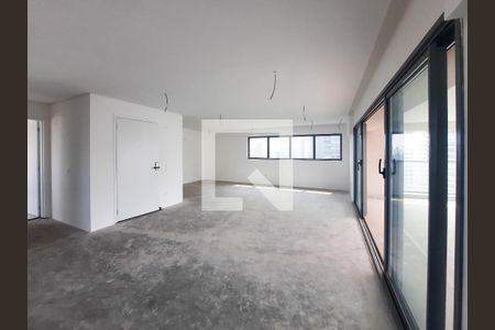 Apartamento à venda com 250m², 4 quartos e 4 vagas Apartamento à venda com 250m², 4 quartos e 4 vagasSala