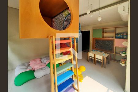 Apartamento à venda com 250m², 4 quartos e 4 vagas Apartamento à venda com 250m², 4 quartos e 4 vagasBrinquedoteca