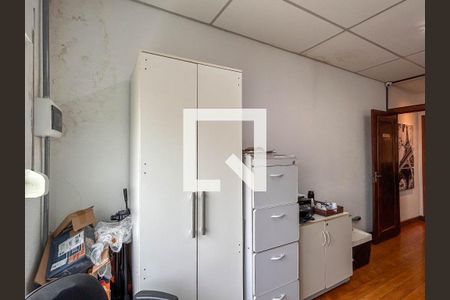 Casa à venda com 100m², 4 quartos e 2 vagas