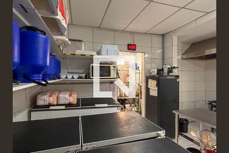 Casa à venda com 100m², 4 quartos e 2 vagas