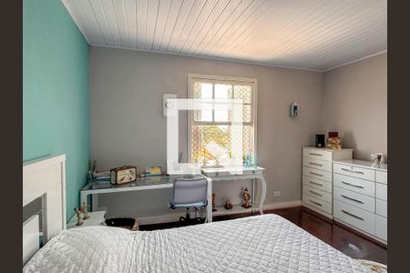 Casa à venda com 100m², 4 quartos e 2 vagas