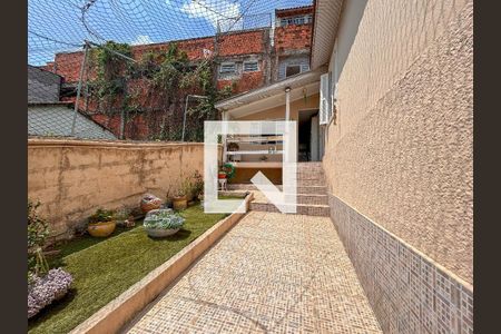 Casa à venda com 100m², 4 quartos e 2 vagas
