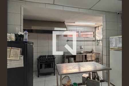 Casa à venda com 100m², 4 quartos e 2 vagas