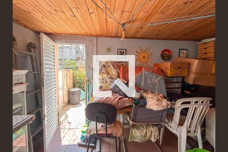 Casa à venda com 100m², 4 quartos e 2 vagas